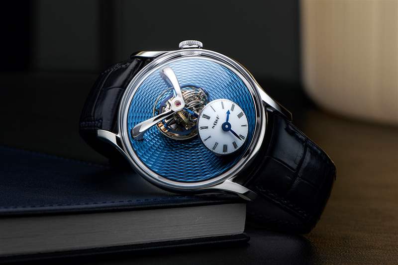 MB&F 球面玻璃Legacy Machine Thunderdome陀飞轮腕表-复刻表