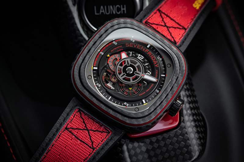 七个星期五SevenFriday P3C/04碳红色引擎设计-复刻表