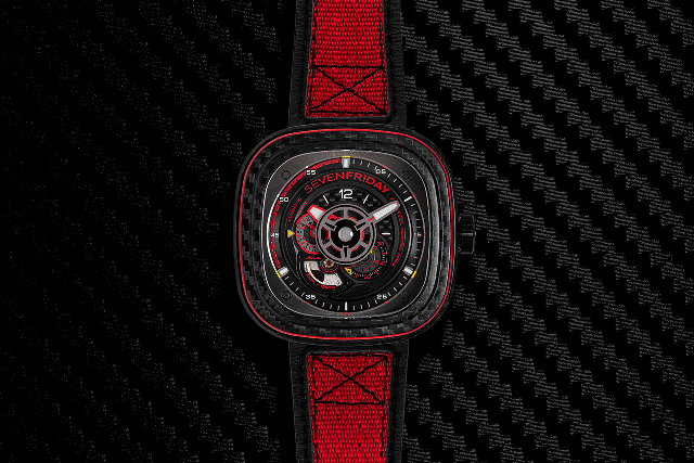 七个星期五SevenFriday P3C/04碳红色引擎设计-复刻表