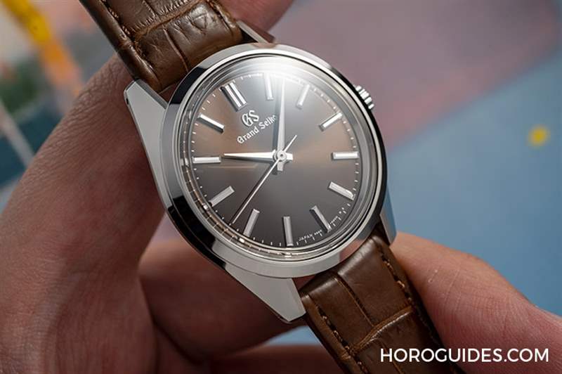 GRAND SEIKO - 【GS Talks】Grand Seiko绝美冰蓝面： 44GS周年纪念表款SLGH013、SBGY009