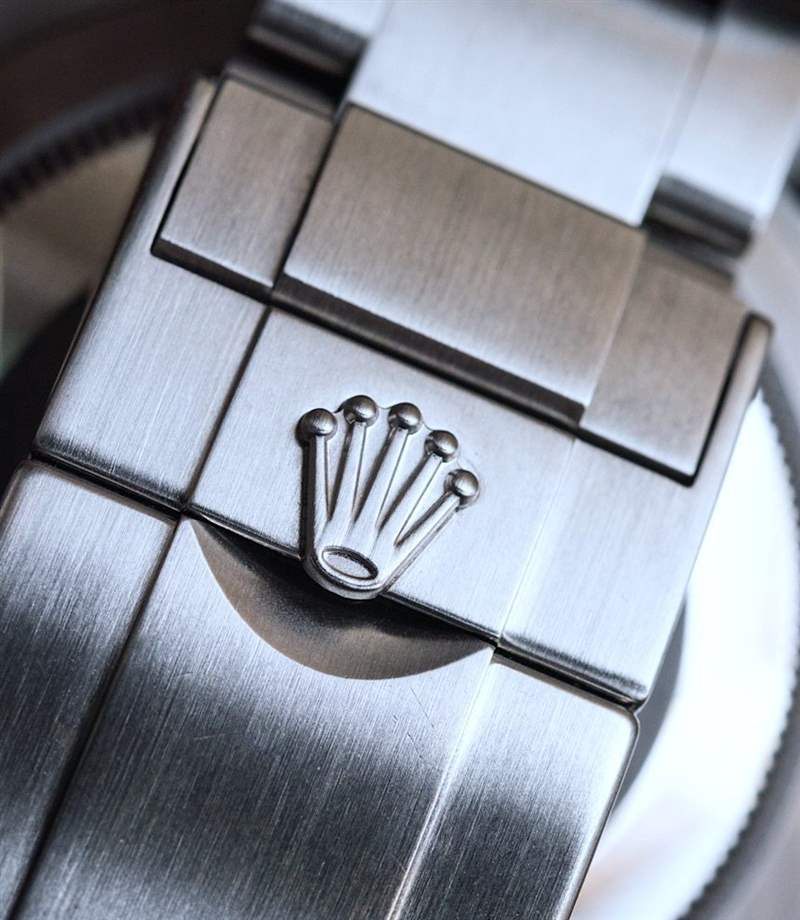 劳力士Submariner 116610LV在绿色手表评论-复刻表