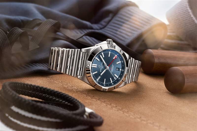 Breitling航空经典Navitimer70周年联乘国泰GMT腕表限量200枚-复刻表