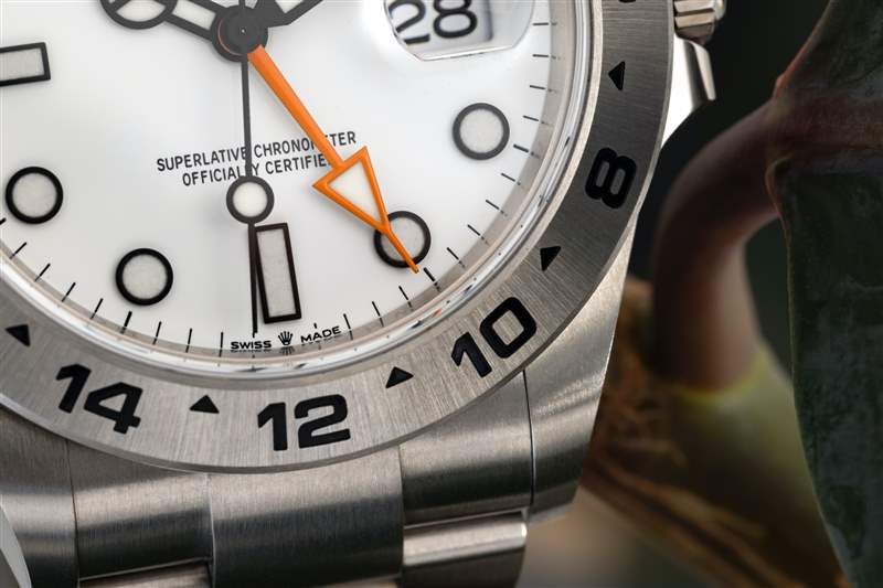 226570 Explorer II 的表盘宏。