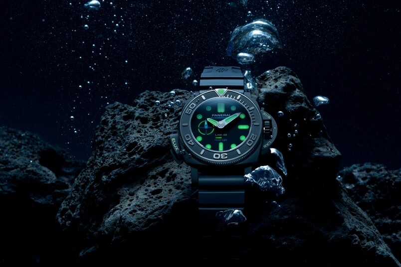 夜光功能新高度！ Panerai全新Submersible Elux LAB-ID腕表 以纯机械一键开关发光系统