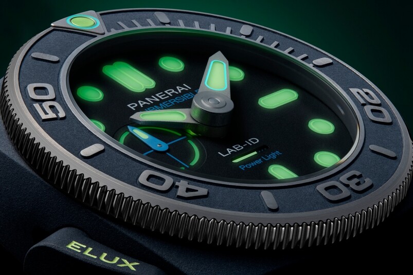 夜光功能新高度！ Panerai全新Submersible Elux LAB-ID腕表 以纯机械一键开关发光系统
